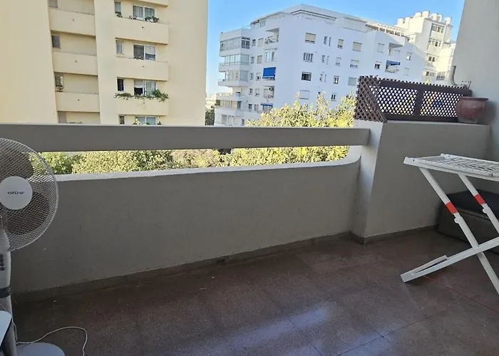 Centrico Piso En Feriehus Marbella